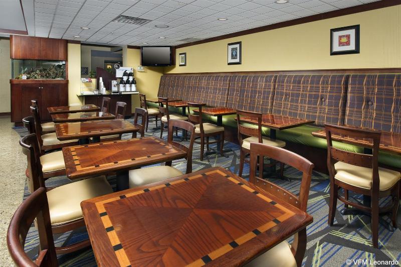 Holiday Inn Express Hotel & Suites Annapolis By Ihg Экстерьер фото